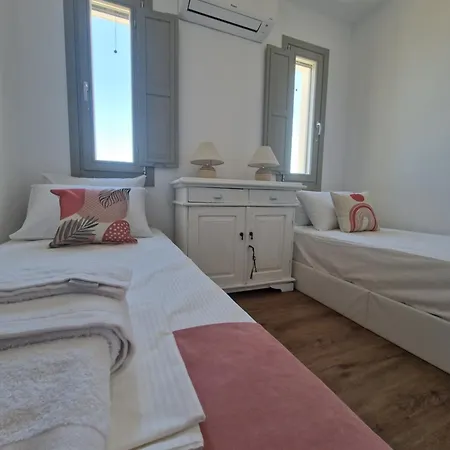 Themonies Lounge * Folégandros